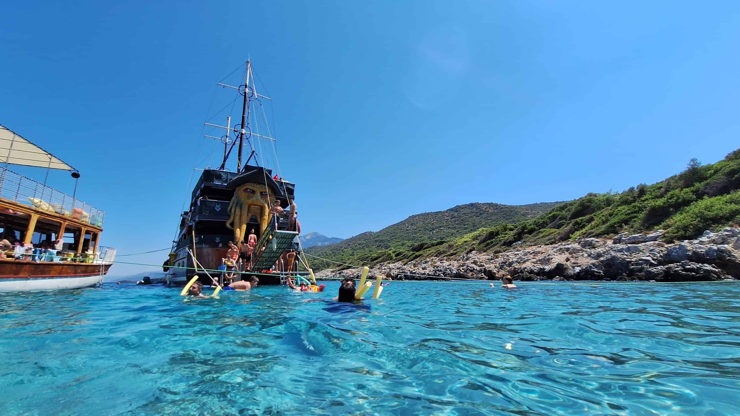 How Can You Navigate Your Next Boat Trip With Expert Tips?