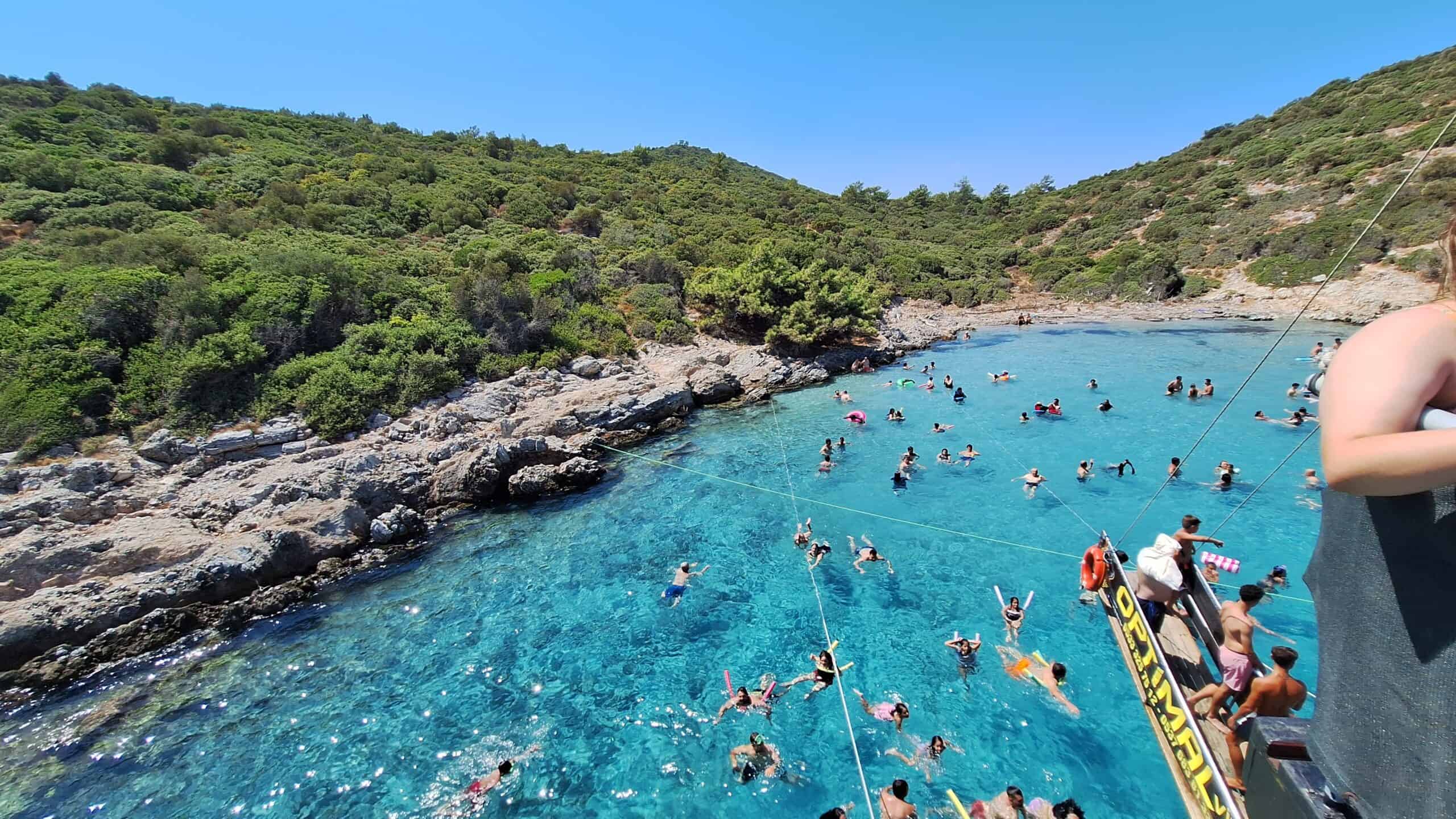 Kuşadası Tekne Turu Mevsimi: Ne Zaman Gidilmeli?