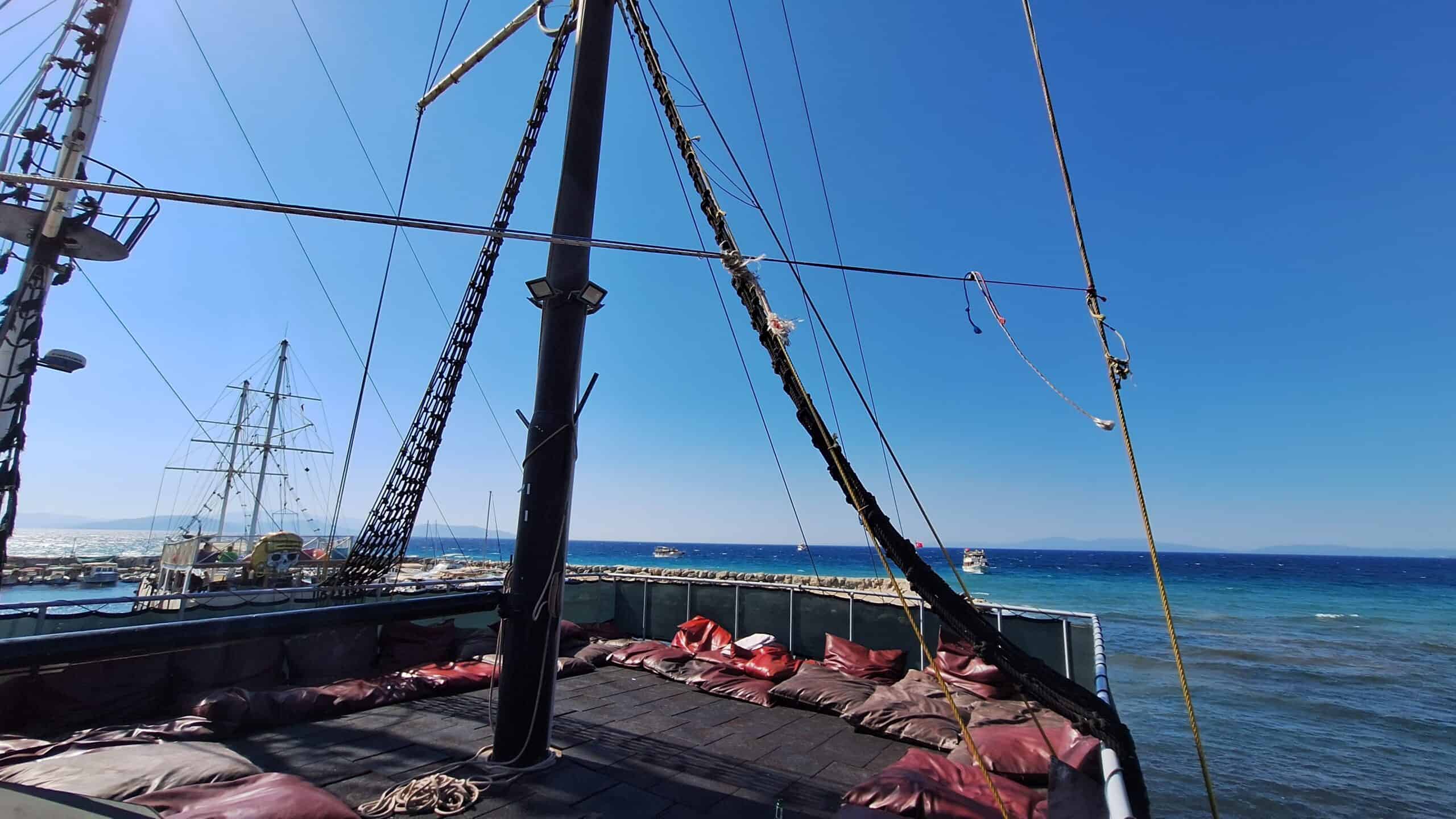 Have You Discovered the Hidden Gems of the Best Boat Tour Experience?